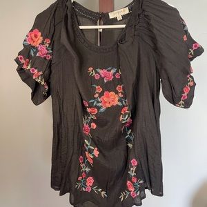 Umgee 1x black w floral embroidery